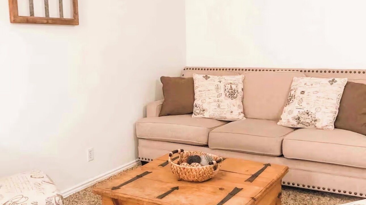 Photo of Livingroom in Tulare