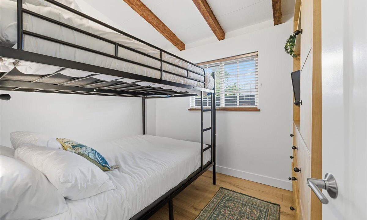 Photo of Bedroom in Fairmount Park