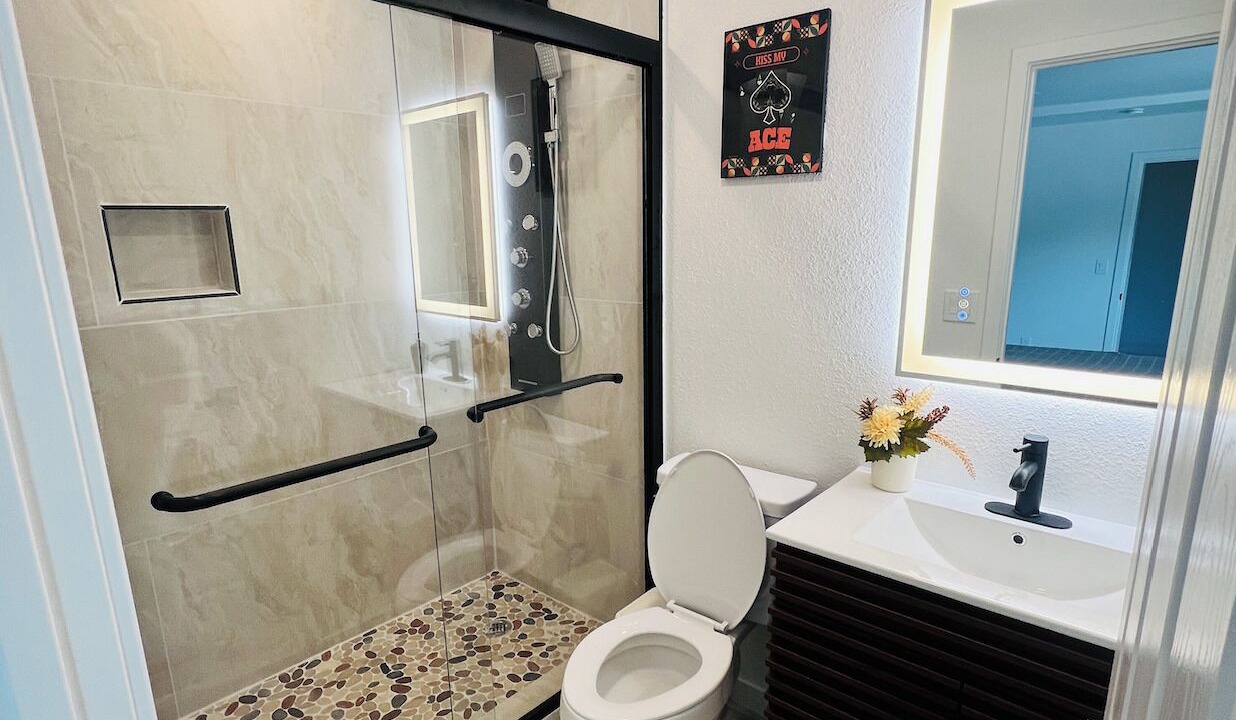 Photo of Bathroom in Townsite