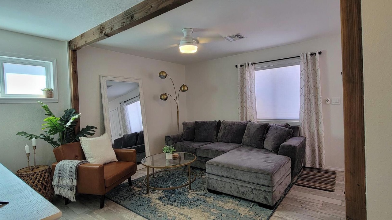Photo of Livingroom in Downtown Las Vegas