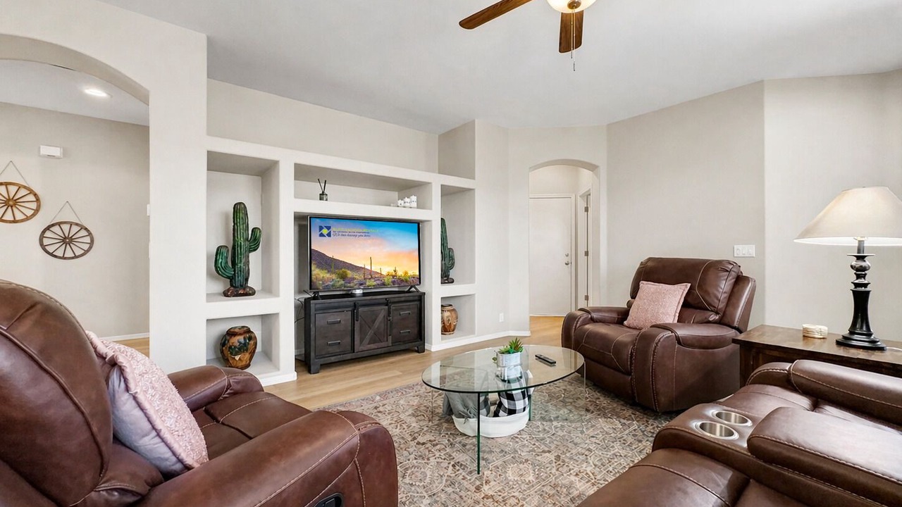 Photo of Livingroom in Gold Canyon