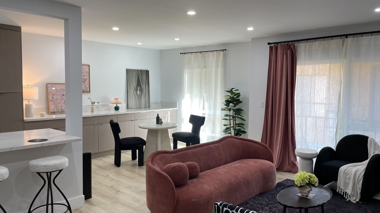 Photo of Livingroom in Hollywood