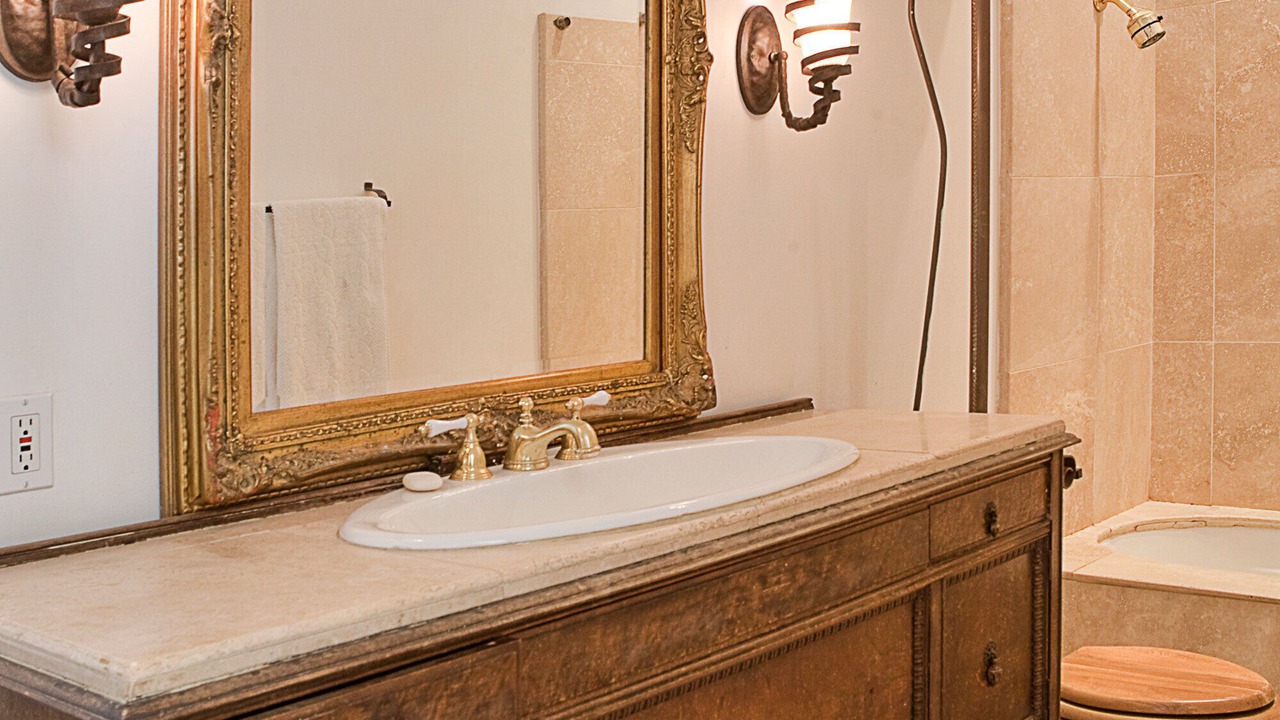 Photo of Bathroom in Hollywood Hills