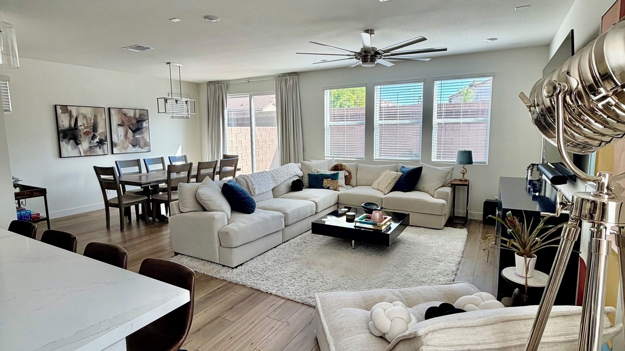 Photo of Livingroom in Rhodes Ranch