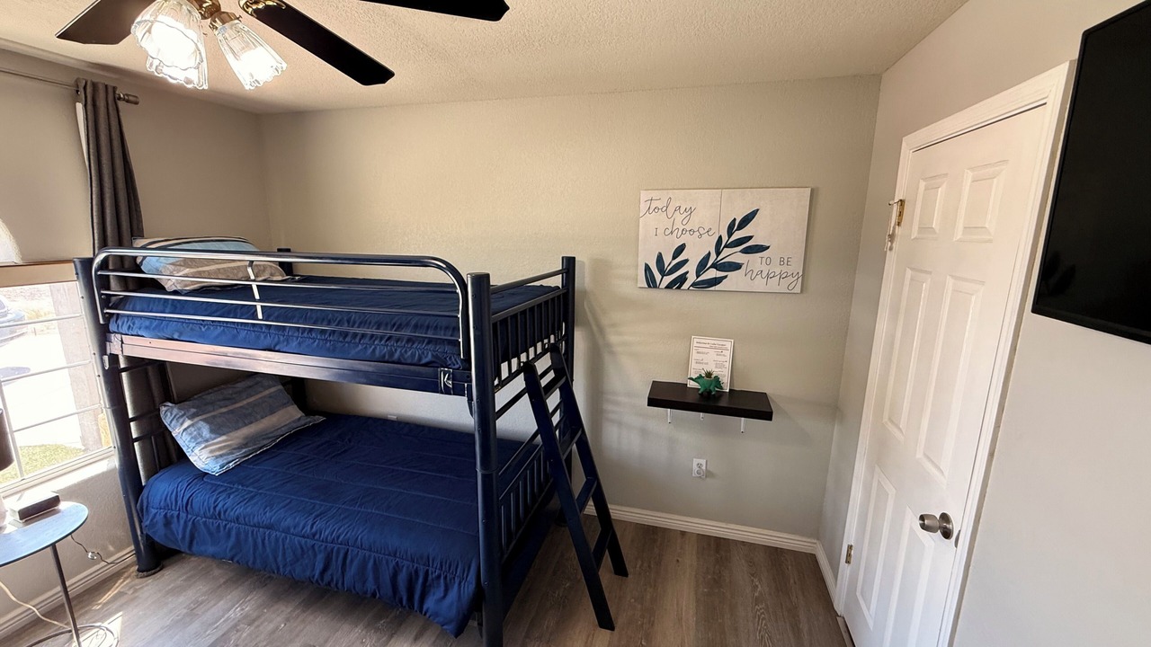 Photo of Bedroom in Sunridge Estates