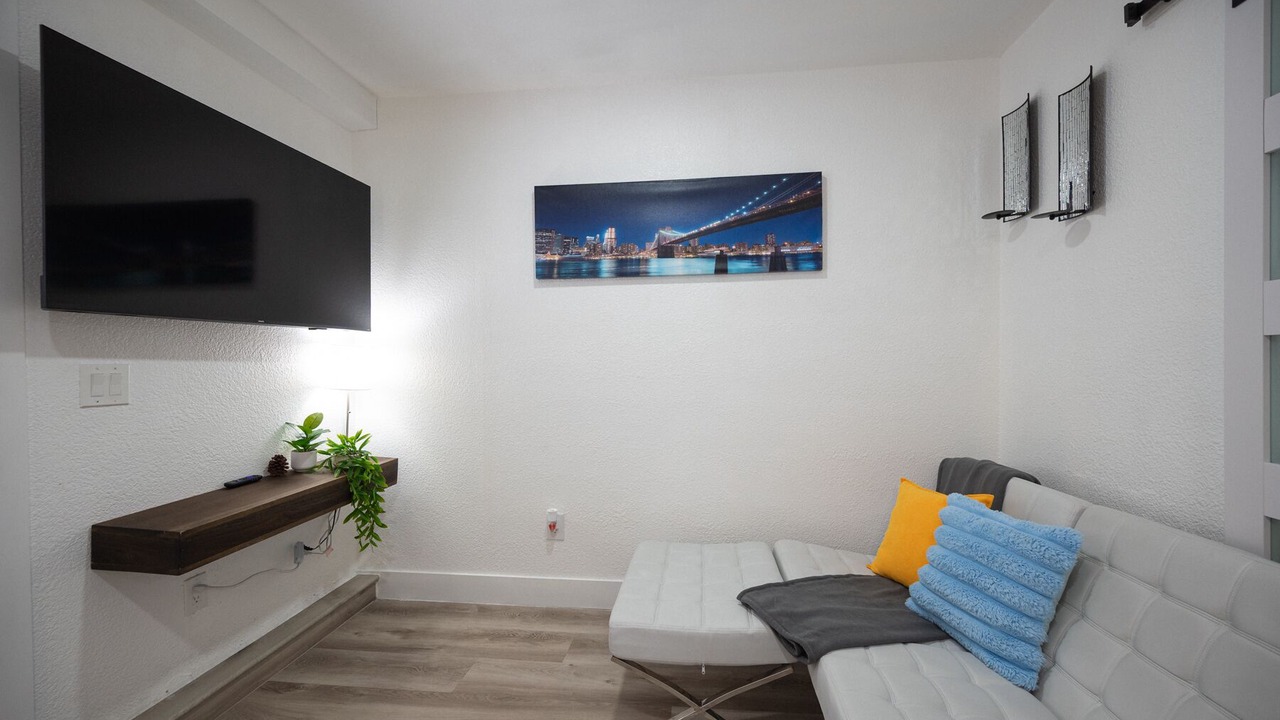Photo of Livingroom in Spring Valley