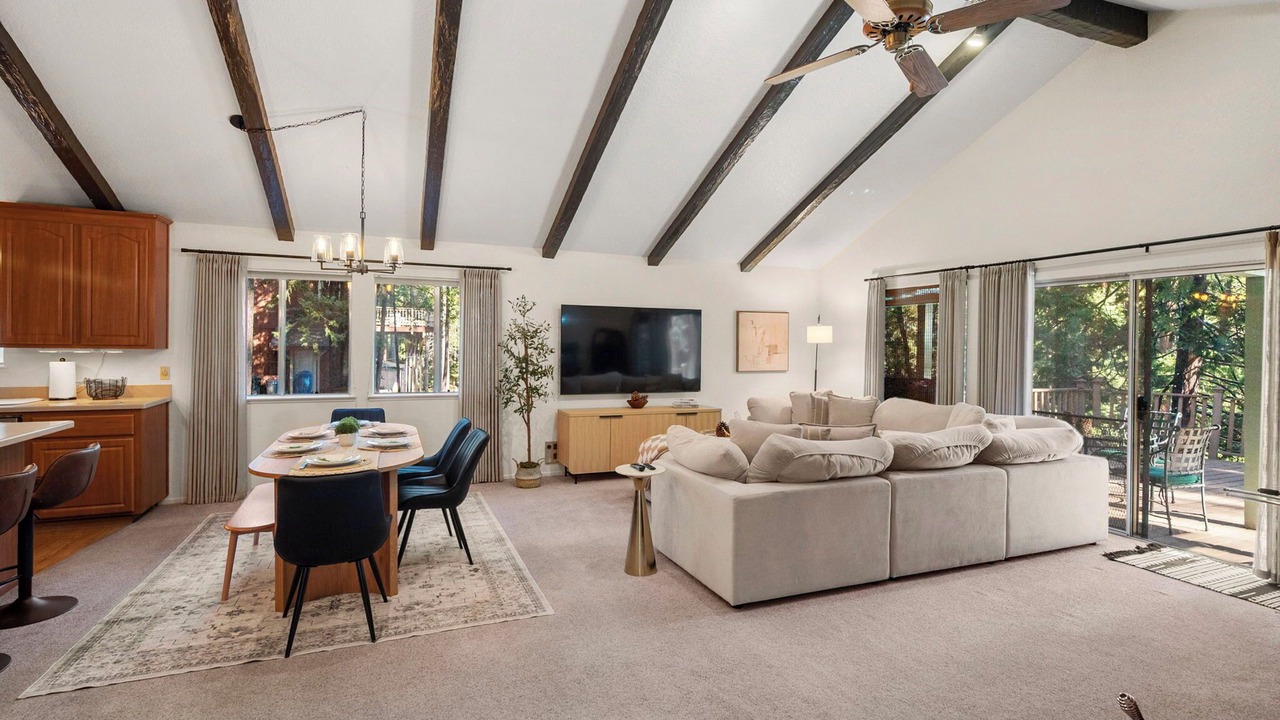 Photo of Livingroom in Glencoe