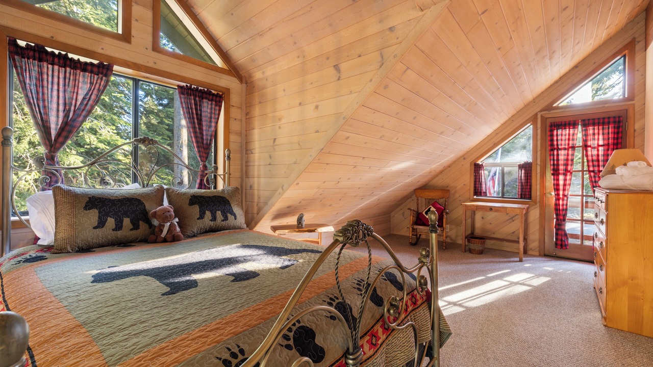 Photo of Bedroom in Ponderosa
