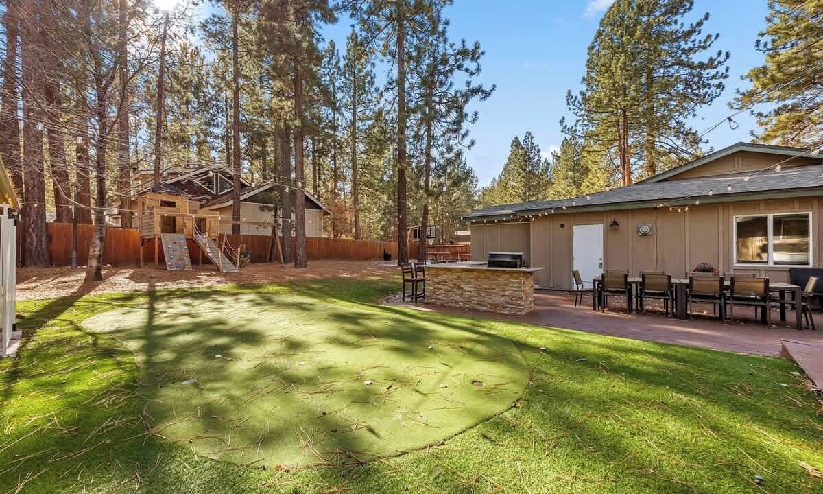 Photo of Outdoor in Summit Estates
