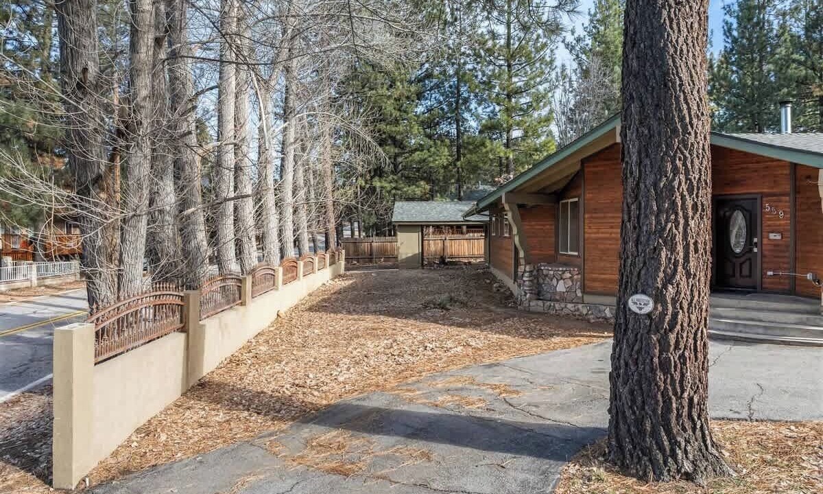 Photo of Outdoor in Summit Estates