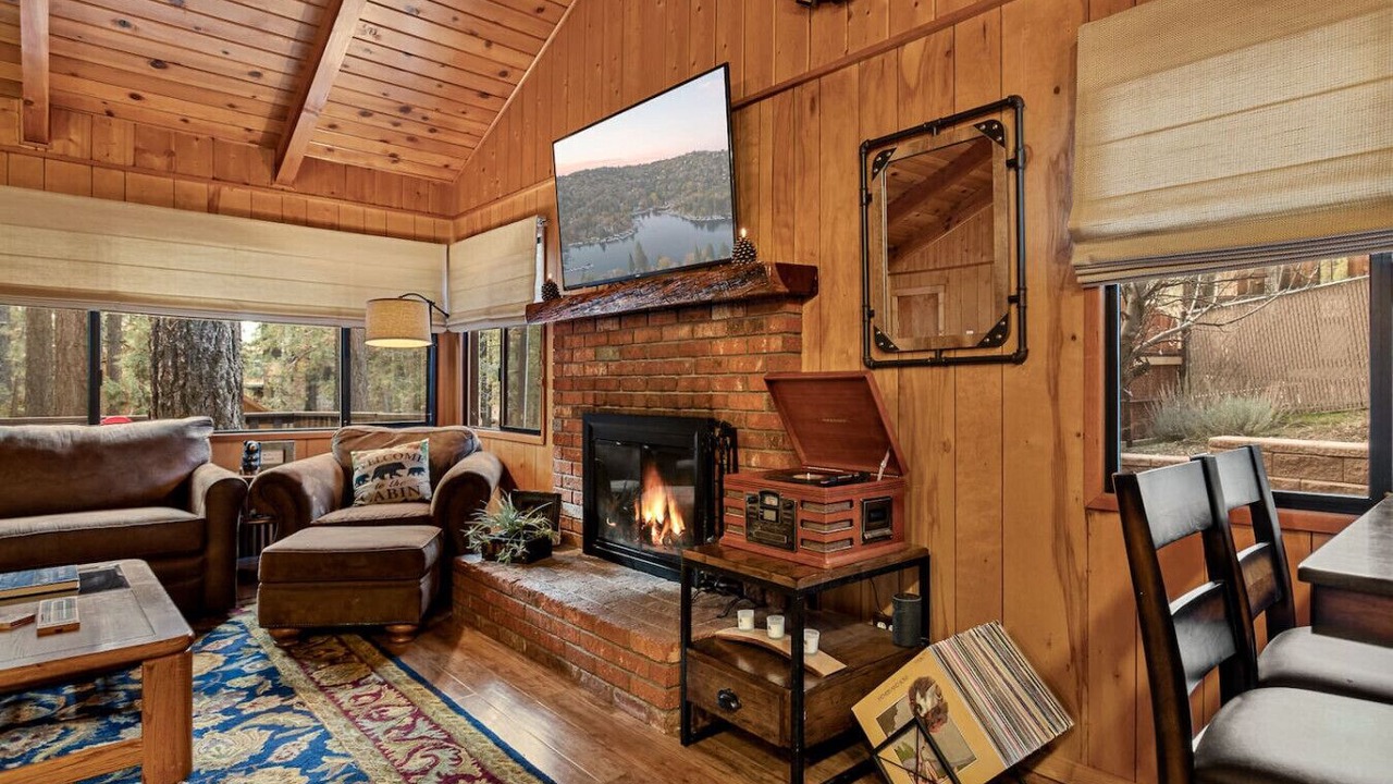 Photo of Livingroom in Fox Farm