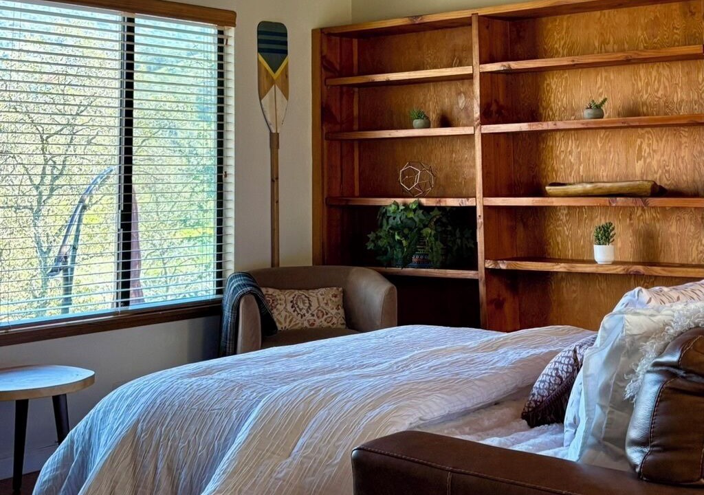 Photo of Bedroom in Three Rivers