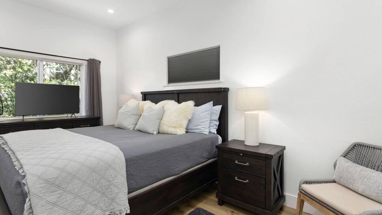 Photo of Bedroom in Lake Arrowhead