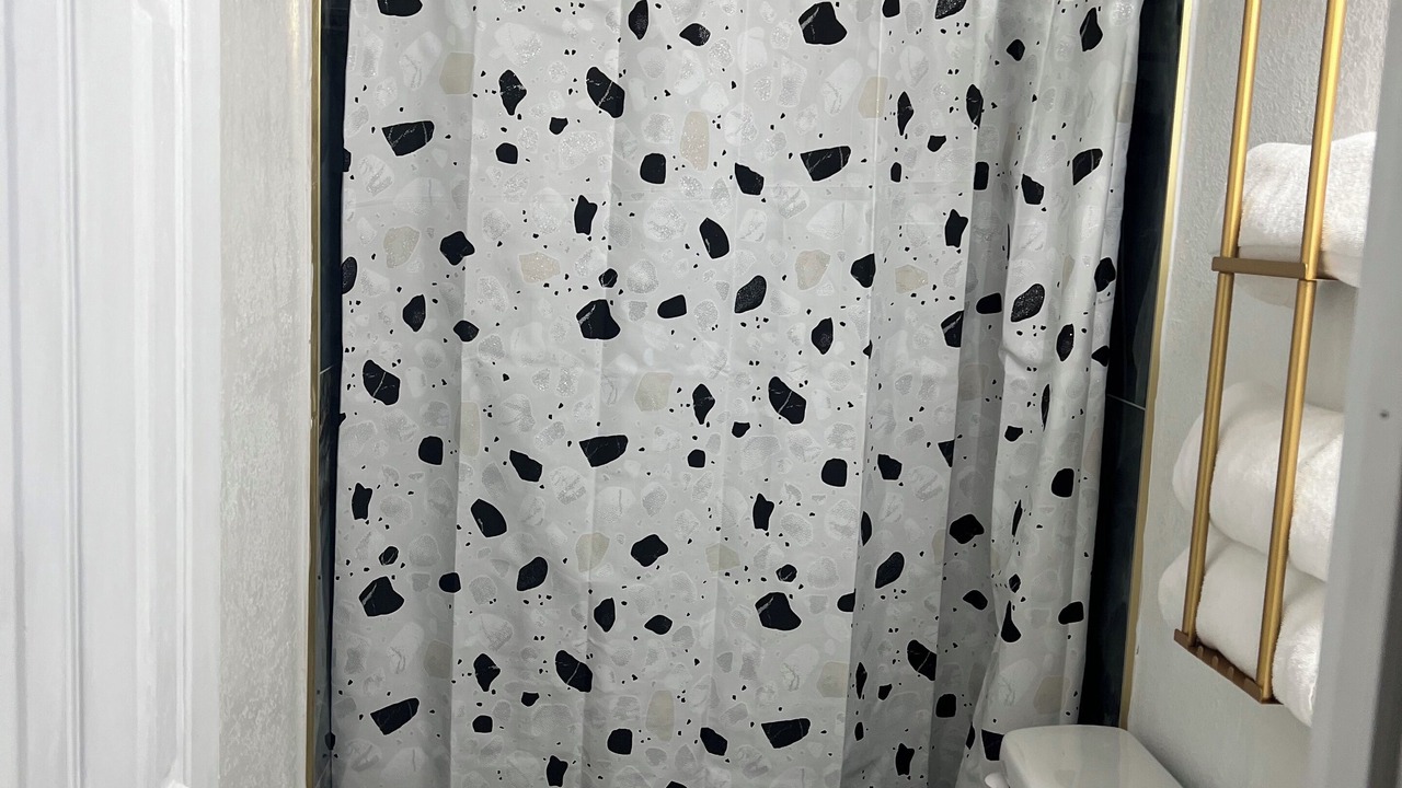 Photo of Bathroom in Silverado Ranch