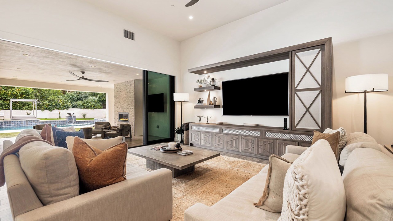 Photo of Livingroom in Magnesia Falls Cove