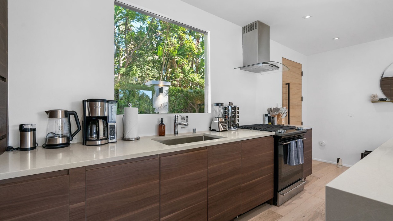 Photo of Bedroom in Hollywood Hills West