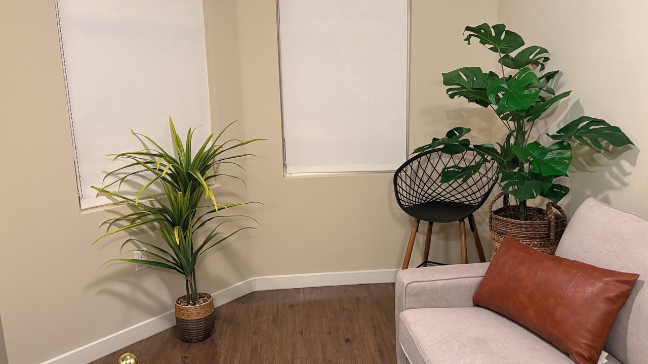 Photo of Livingroom in Mid-Wilshire