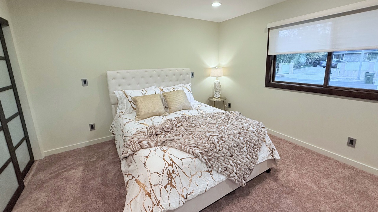 Photo of Bedroom in Woodland Hills