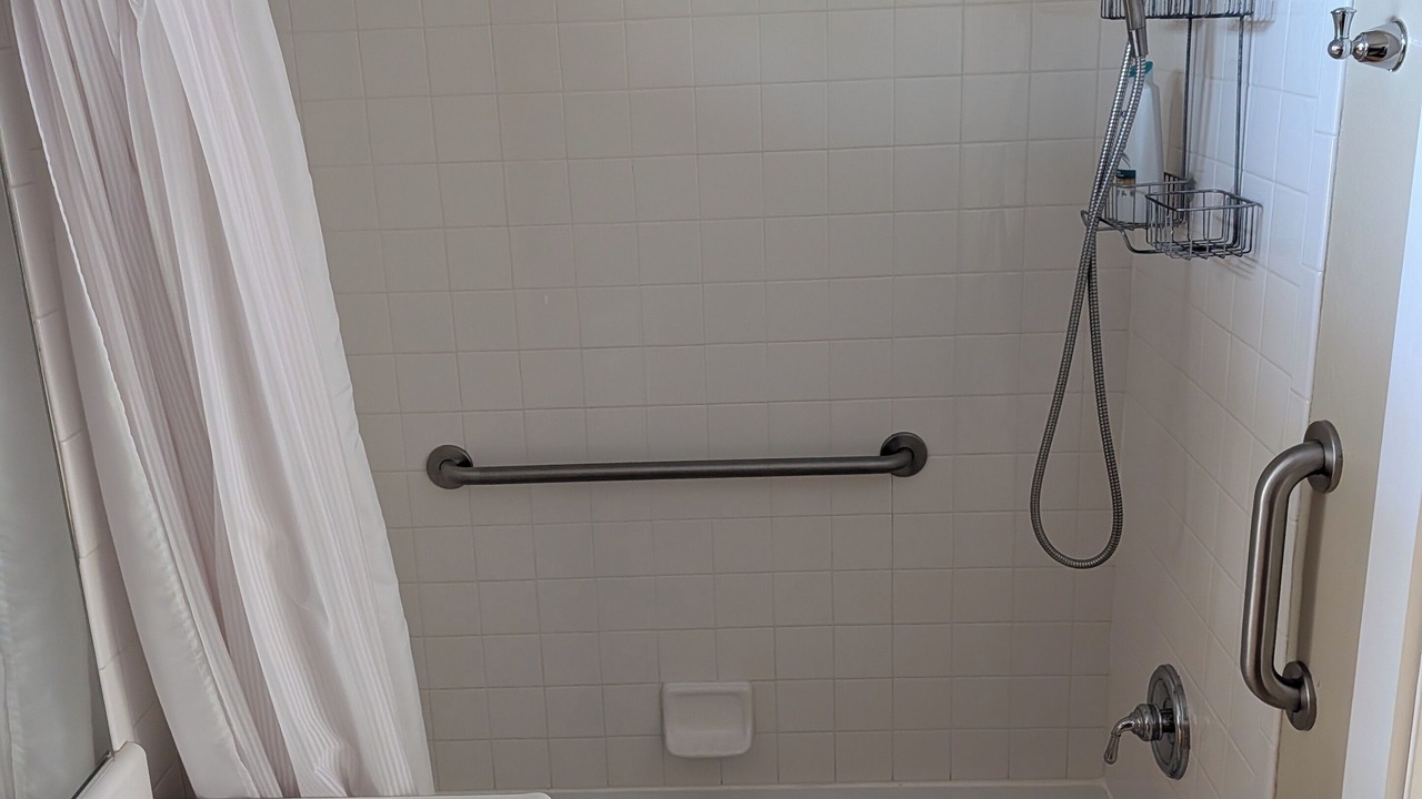 Photo of Bathroom in North Lakeport
