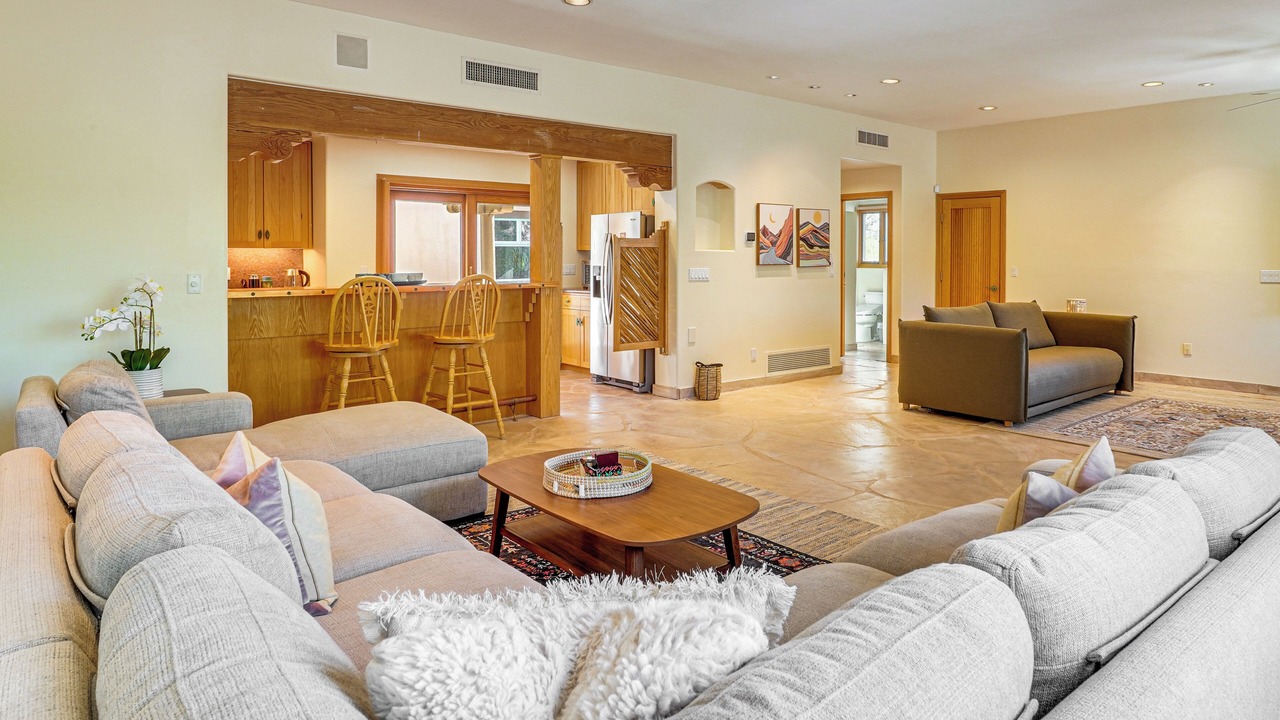 Photo of Livingroom in The Elin Ranch