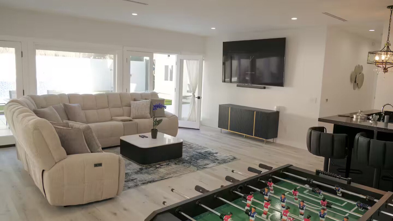 Photo of Bedroom in Woodland Hills