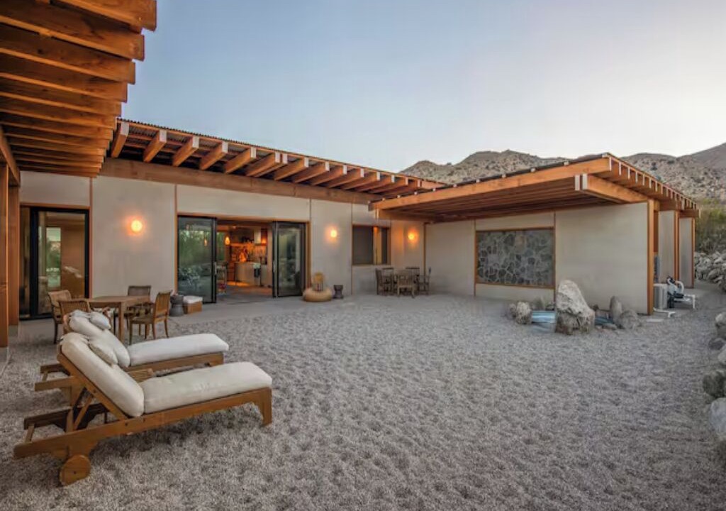 Photo of Patio Balcony in Morongo Valley