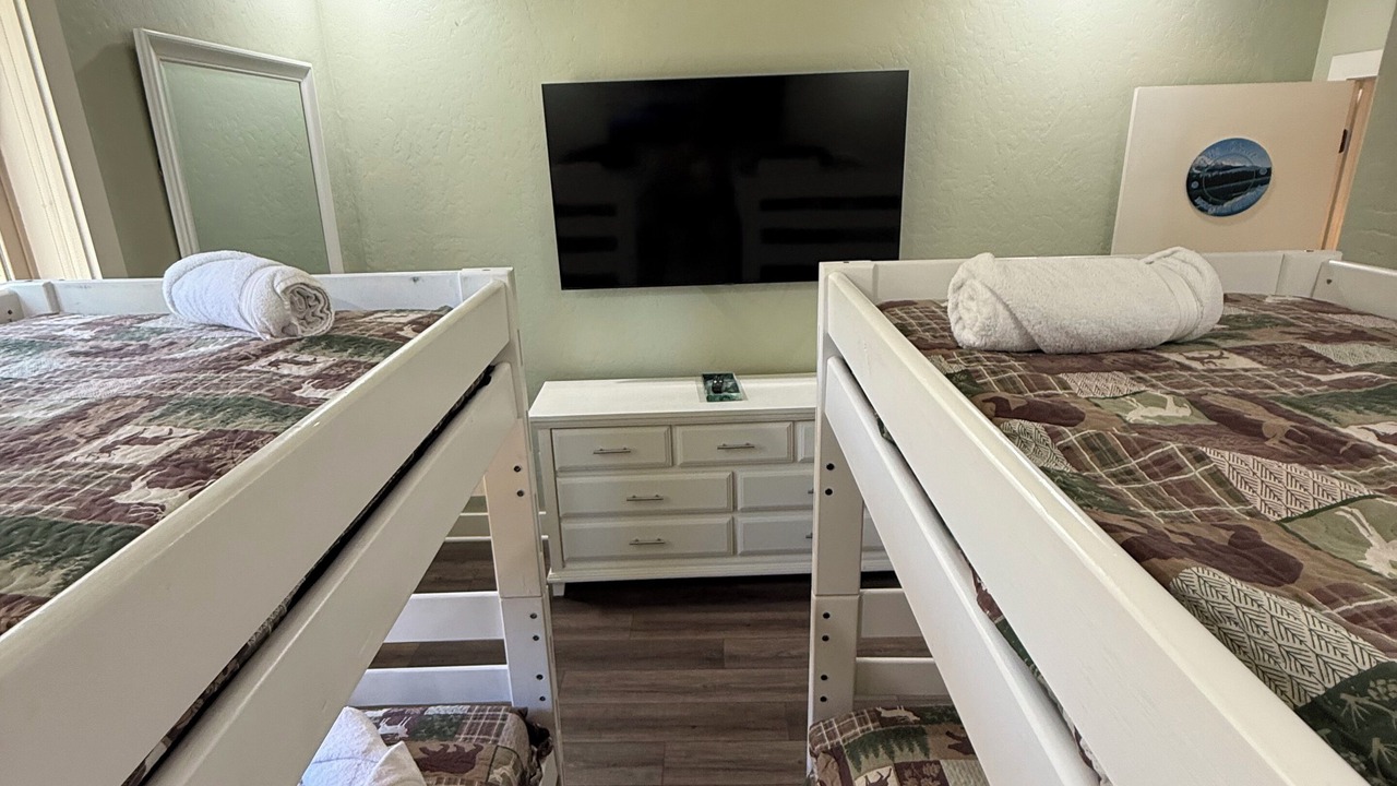 Photo of Bedroom in Shaver Lake