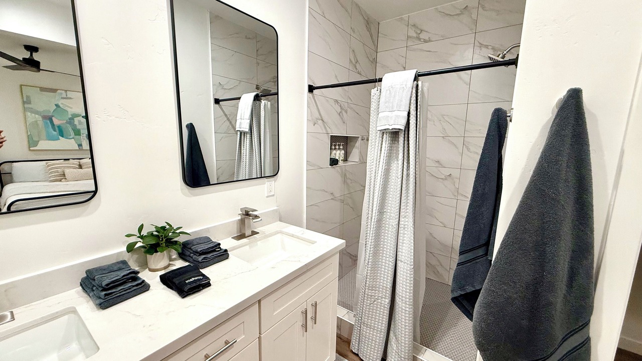 Photo of Bathroom in Greenehaven