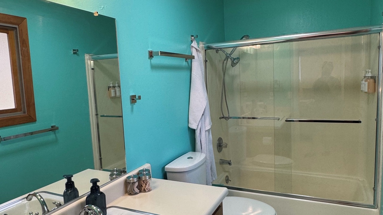 Photo of Bathroom in Lakeport