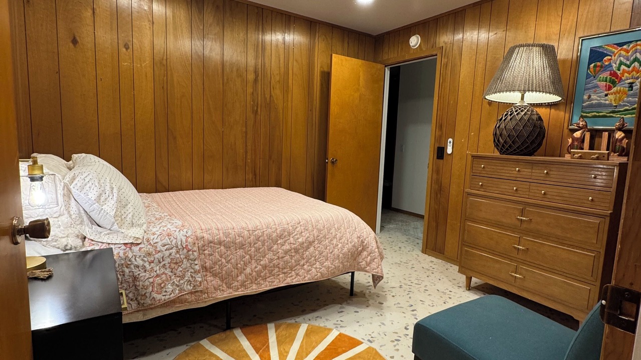 Photo of Bedroom in Lakeport