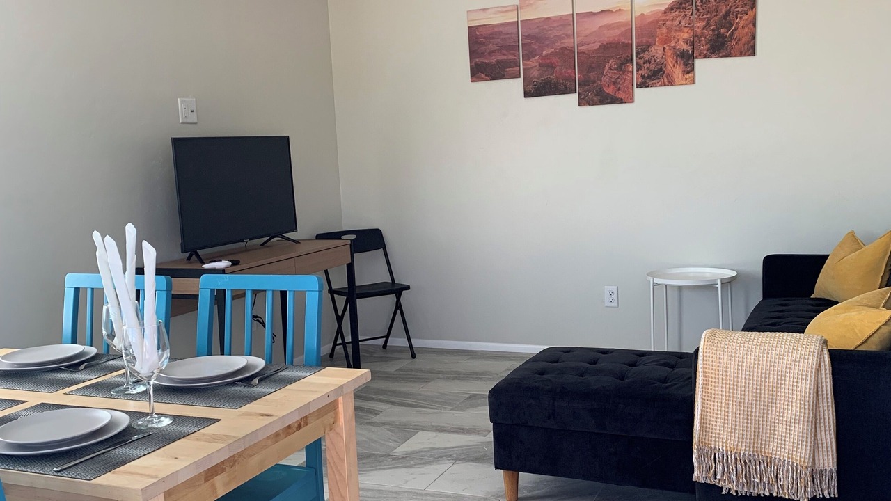 Photo of Livingroom in Oracle Heights Estates