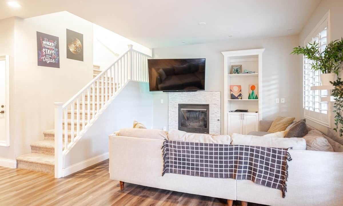 Photo of Livingroom in Spring Valley