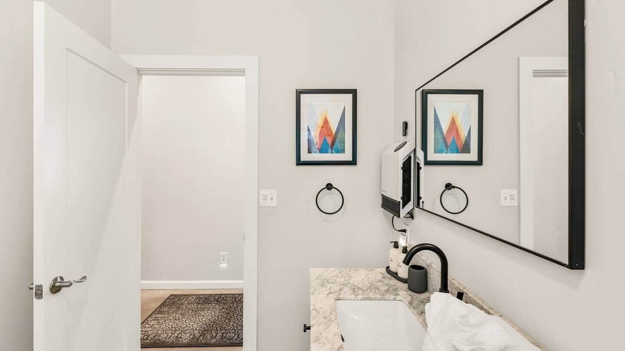 Photo of Bathroom in Cloverdale