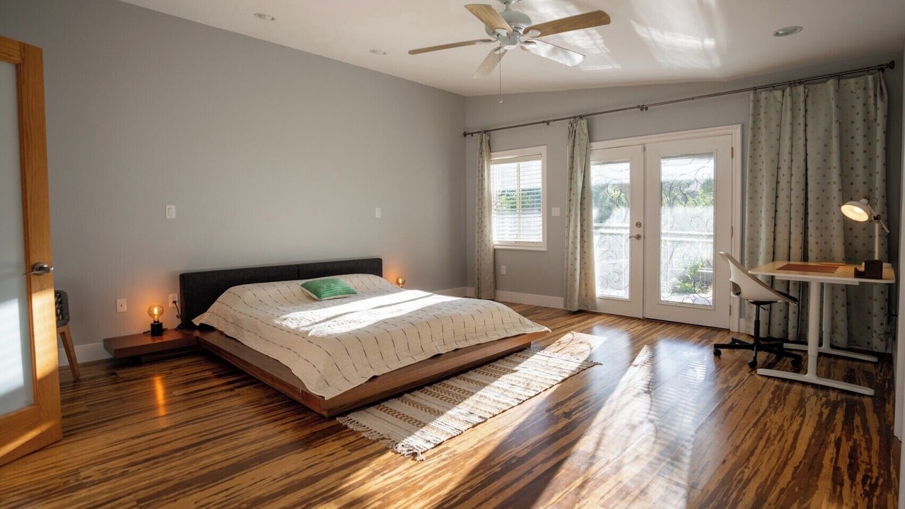 Photo of Bedroom in Calabasas