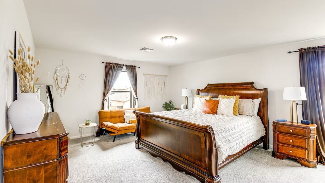 Photo of Bedroom in Holiday Shores