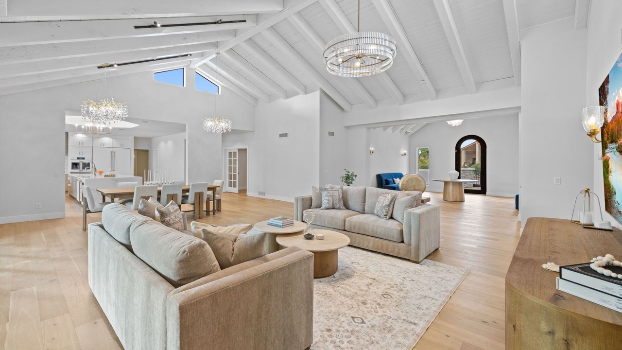Photo of Livingroom in Casa Rica