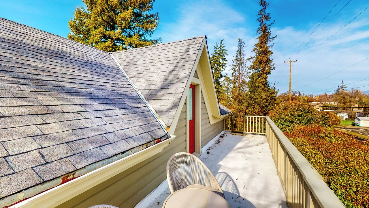 Photo of Patio Balcony in Lakeport