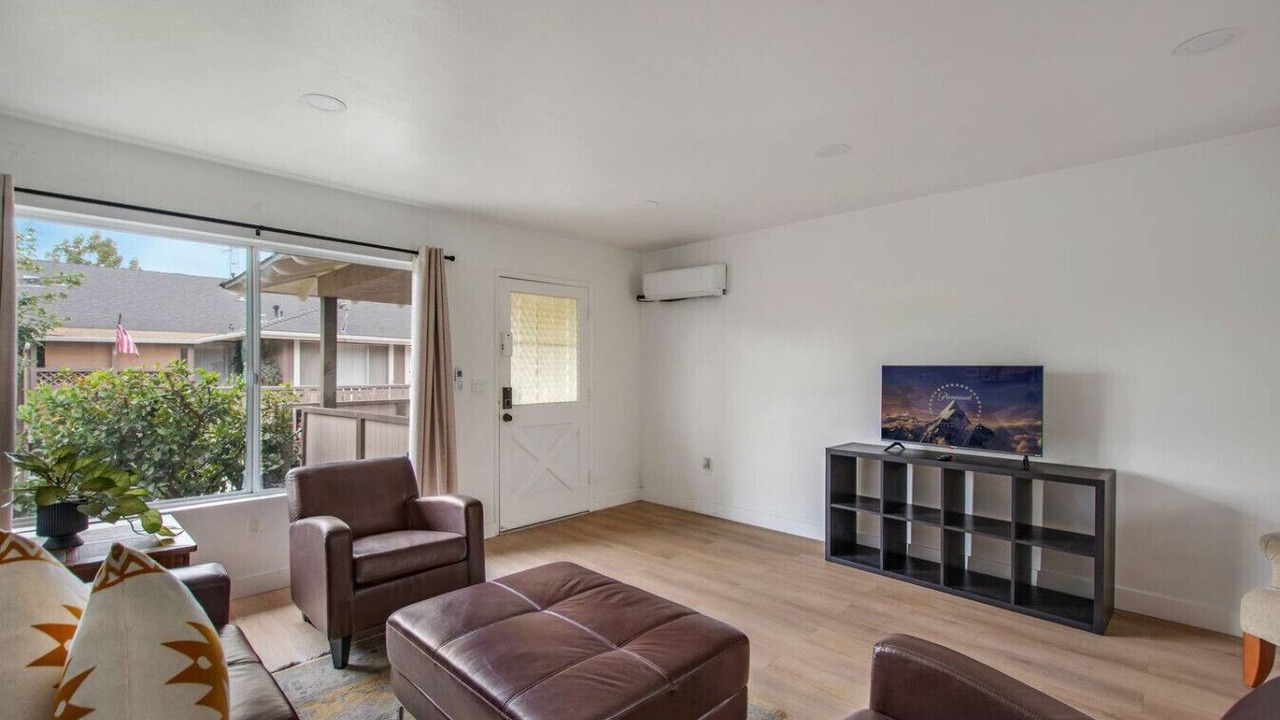 Photo of Livingroom in Santa Ana Heights