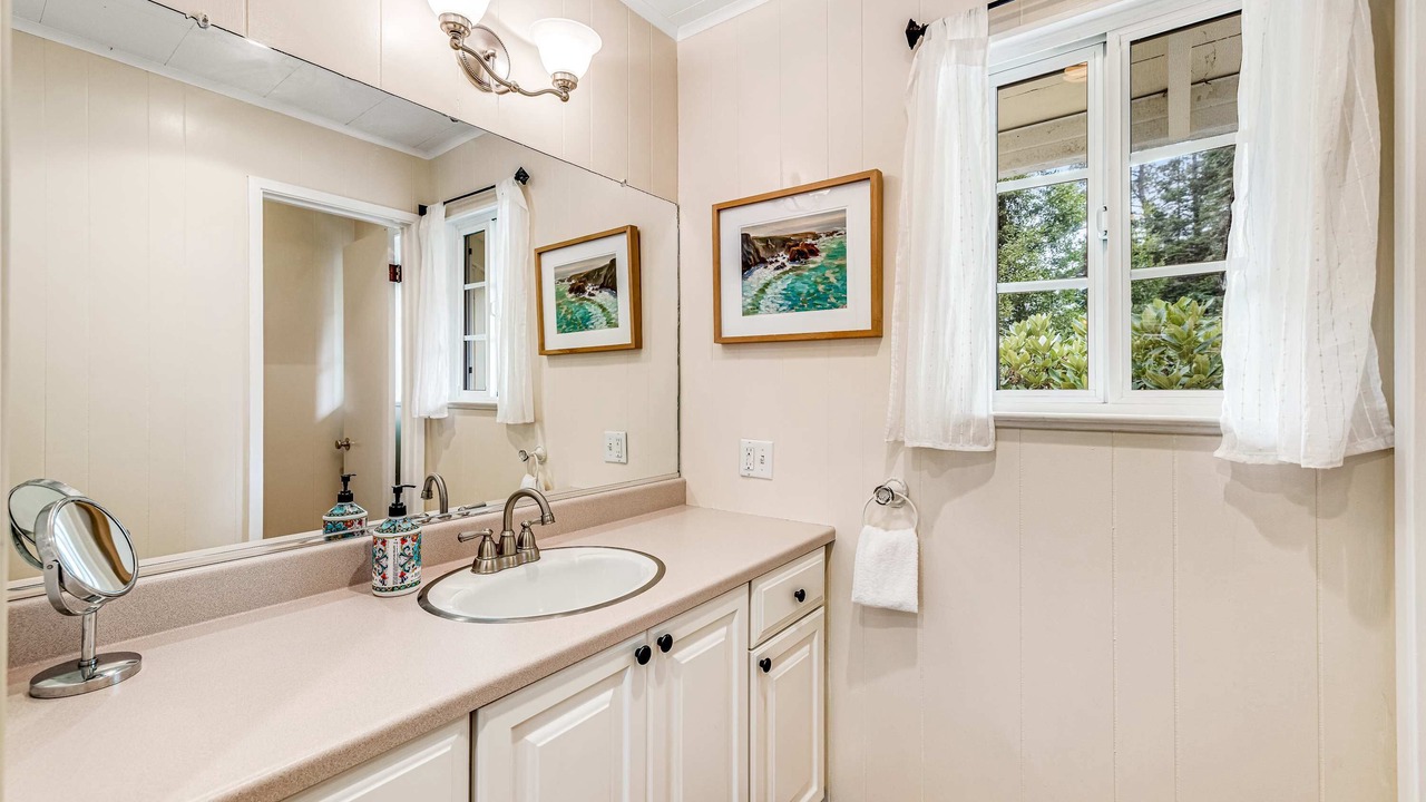 Photo of Bathroom in Mendocino
