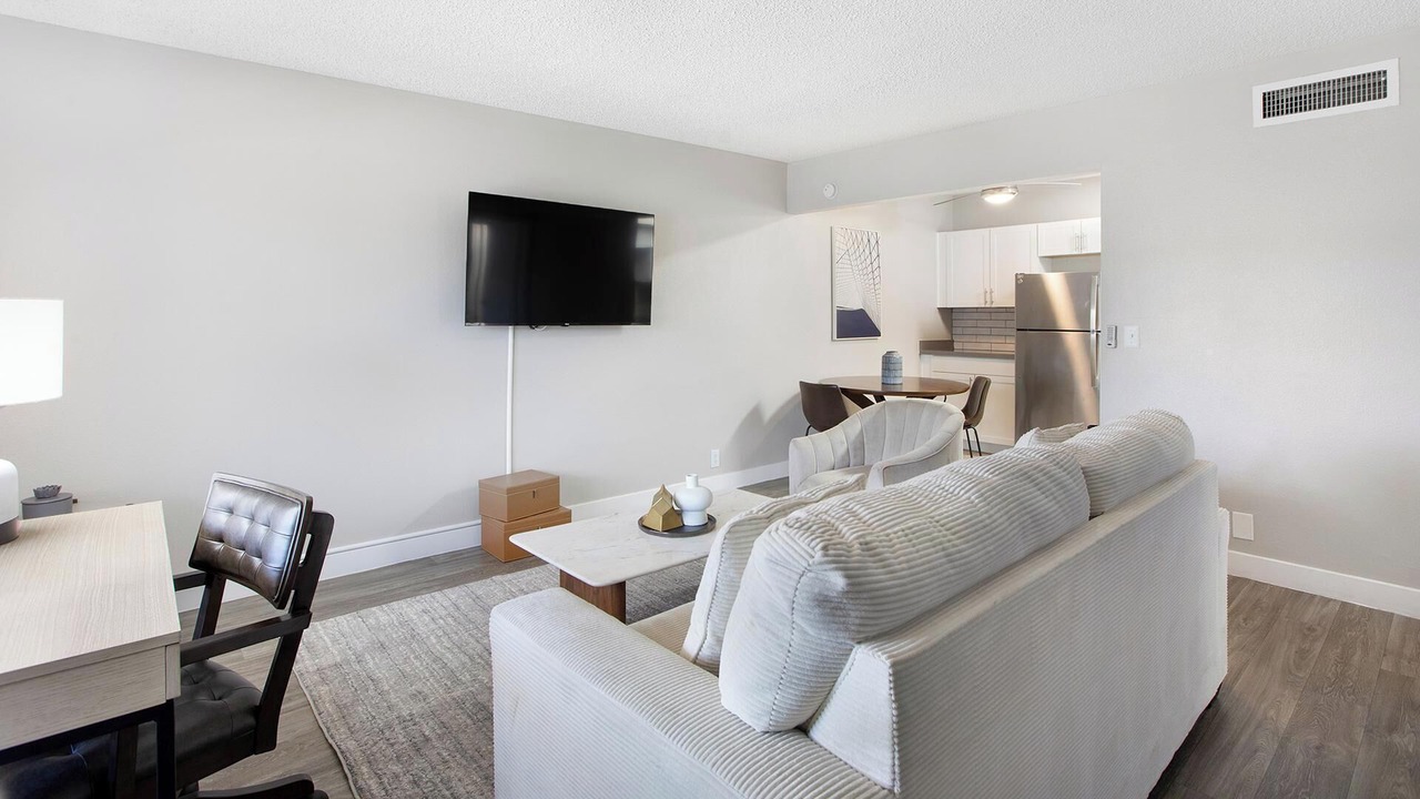 Photo of Livingroom in Rancho Oakey
