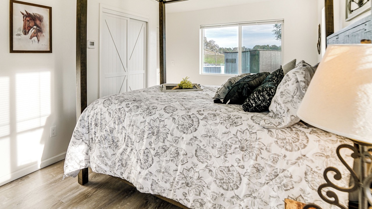 Photo of Bedroom in North Lakeport