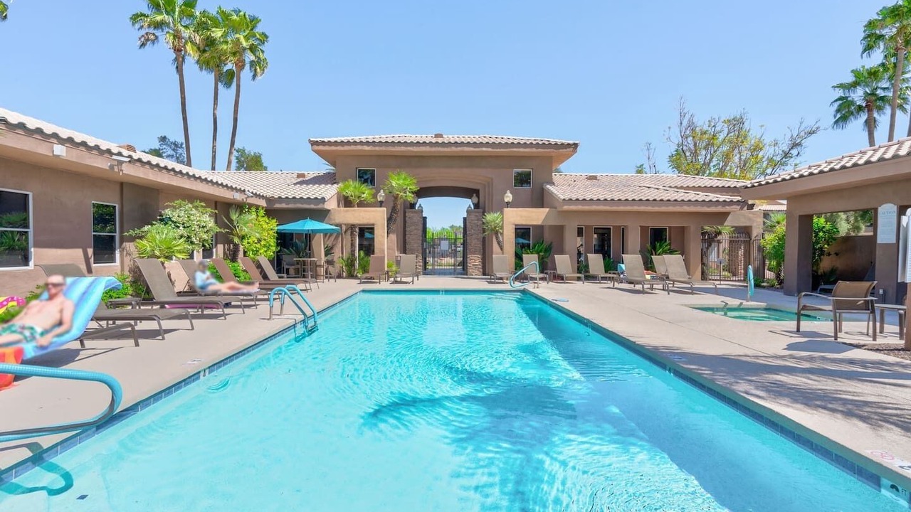 Photo of Outdoor in Paradise Valley Village