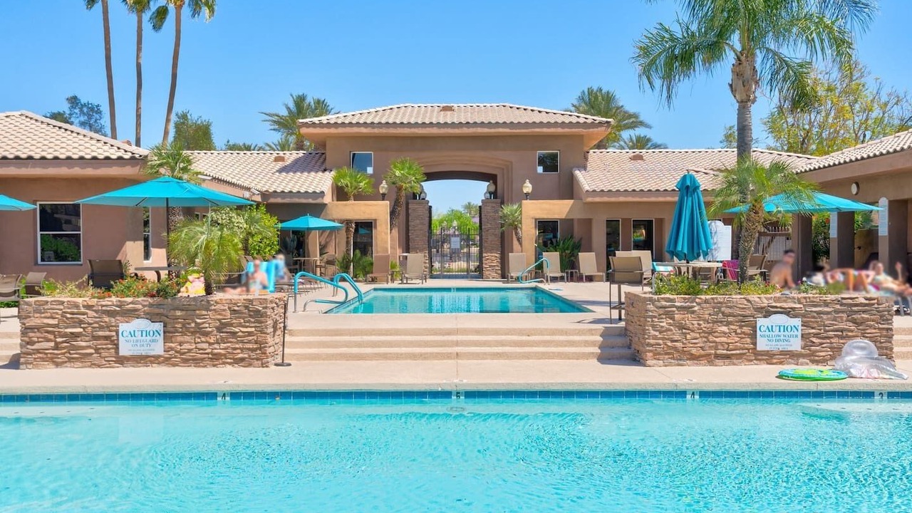 Photo of Outdoor in Paradise Valley Village