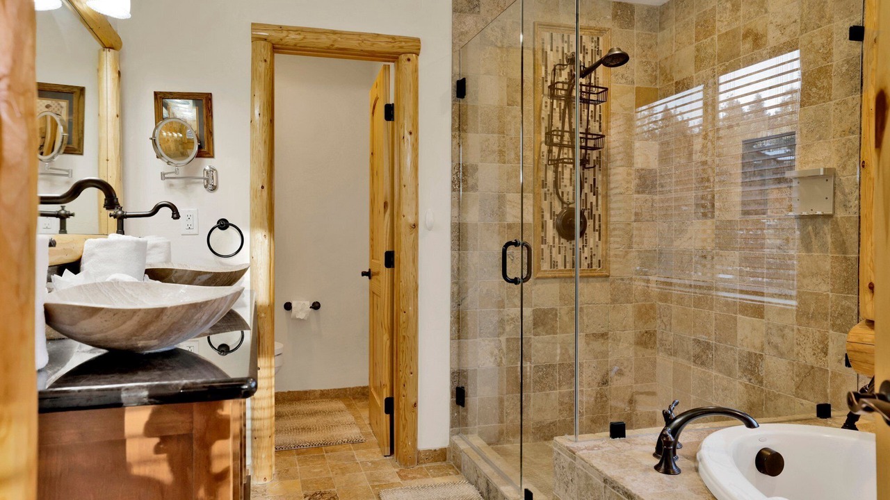 Photo of Bathroom in Castle Glen Estates