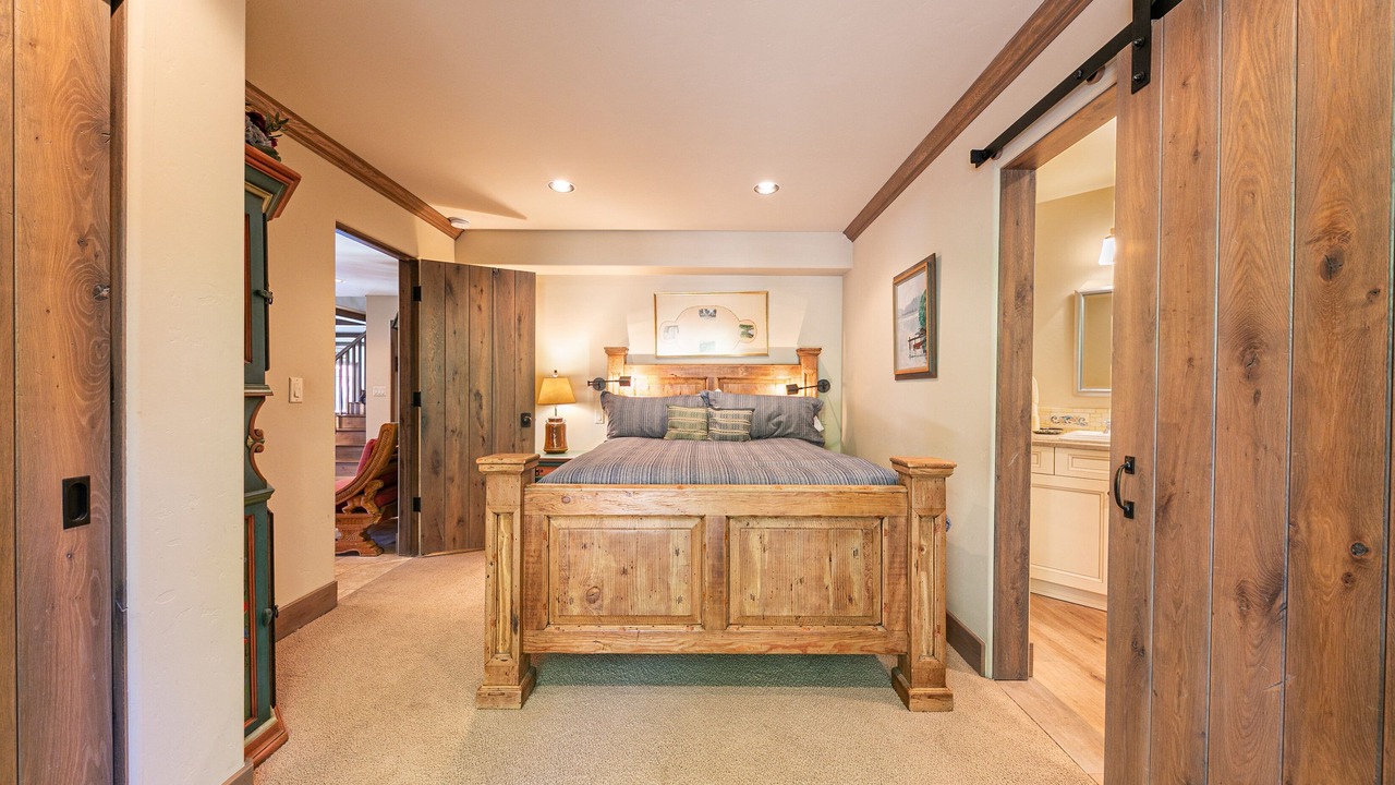 Photo of Bedroom in Tahoma