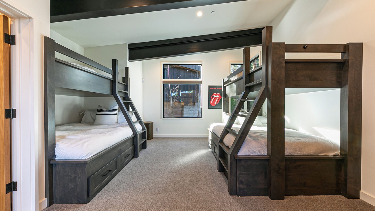 Photo of Bedroom in Tahoma