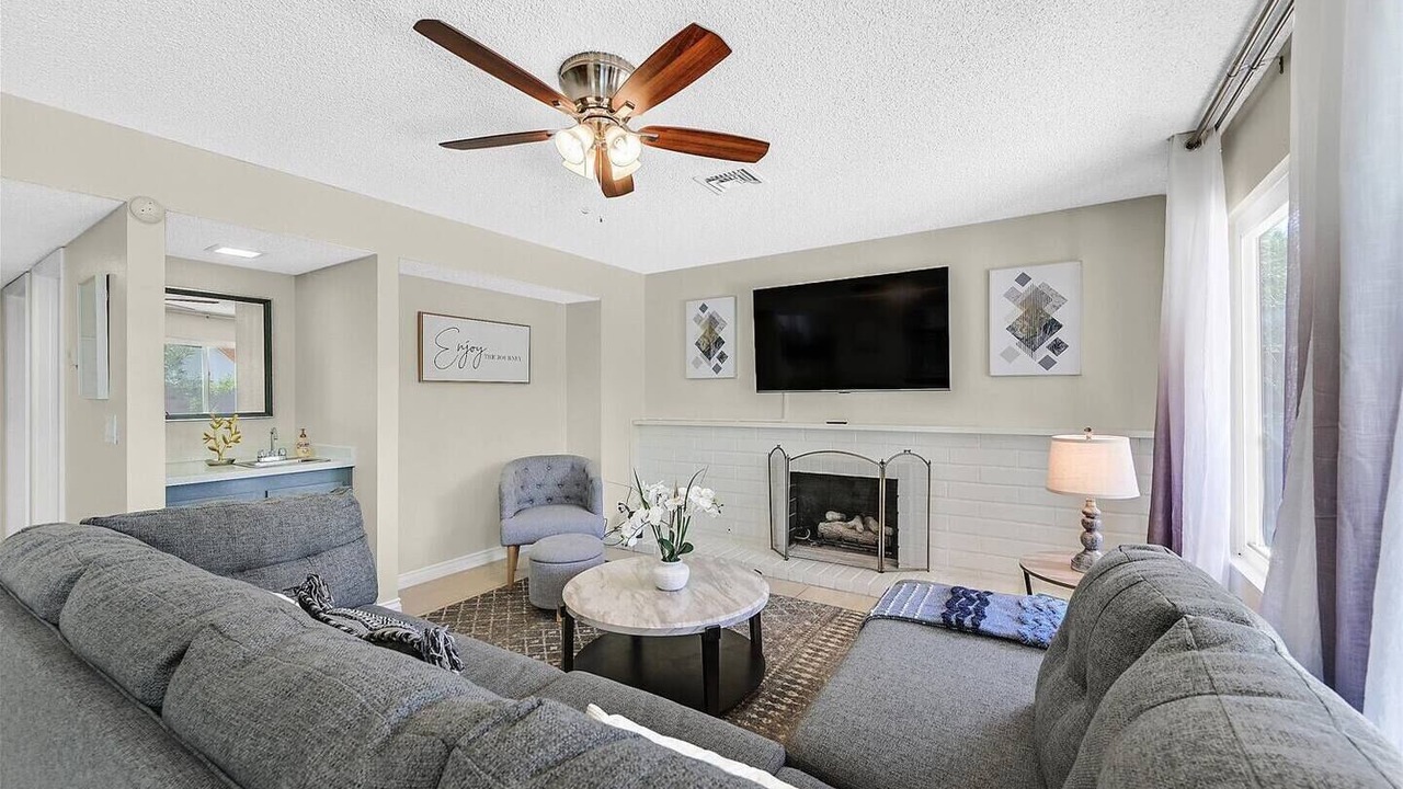 Photo of Livingroom in Chinatown