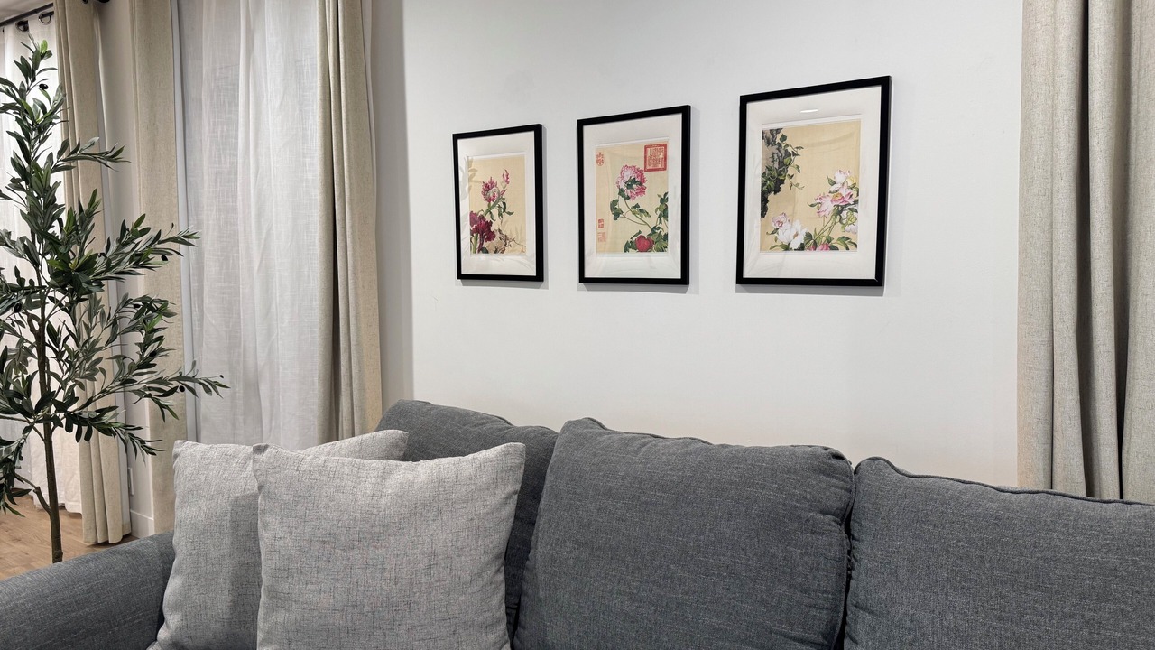 Photo of Livingroom in Rampart Village