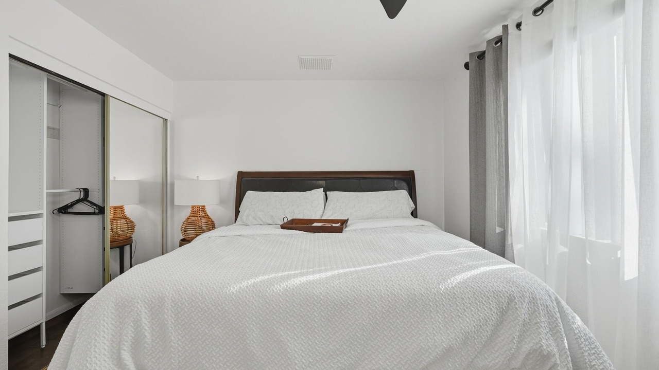 Photo of Bedroom in Papago Parkway