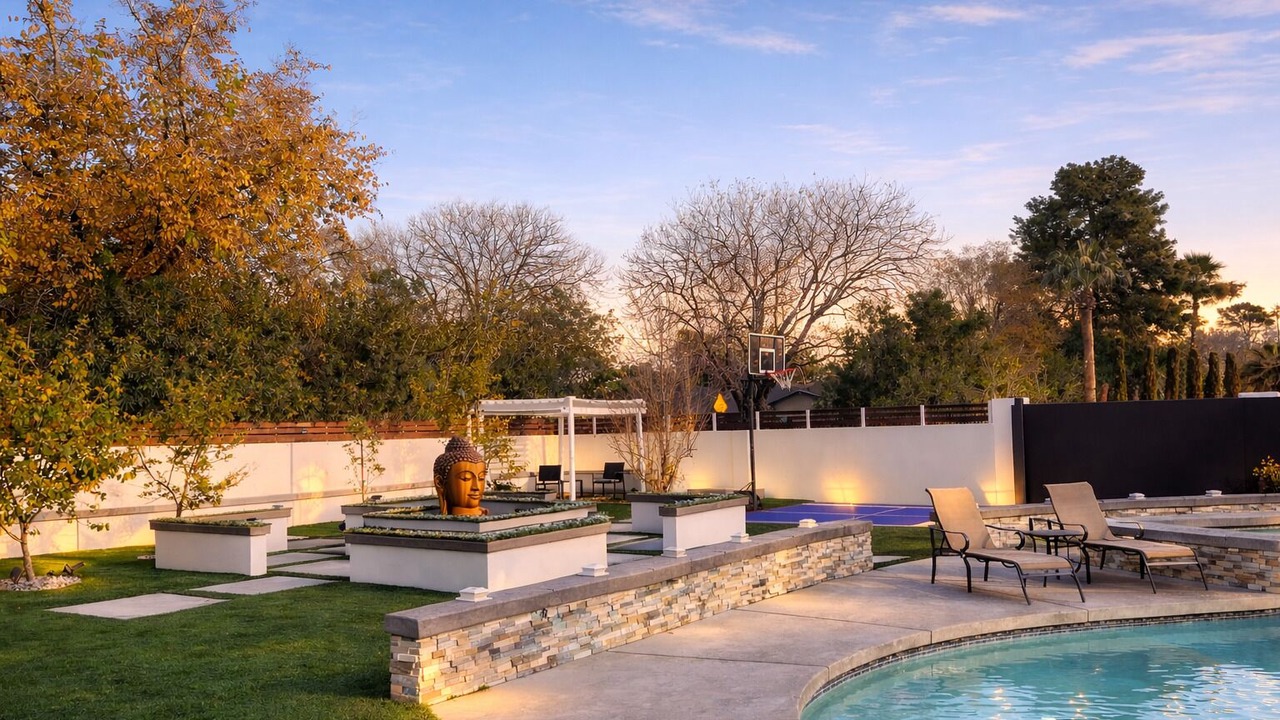 Photo of Outdoor in McNeil Estates